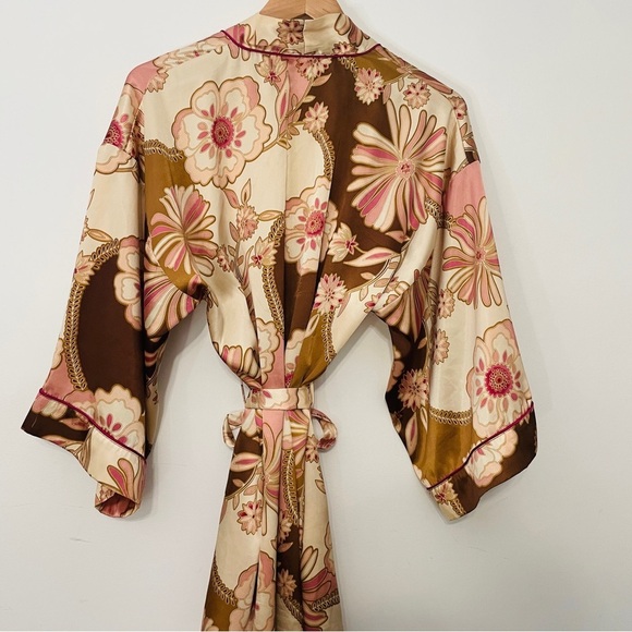 Vintage Brown Satin Floral Print 70s Belted Kimono - Picture 6 of 6